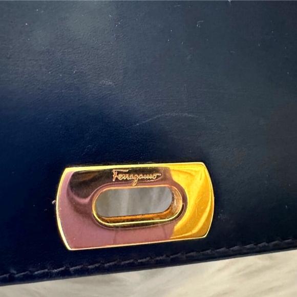 Salvatore Ferragamo Calf Skin Continental - Picture 15 of 15